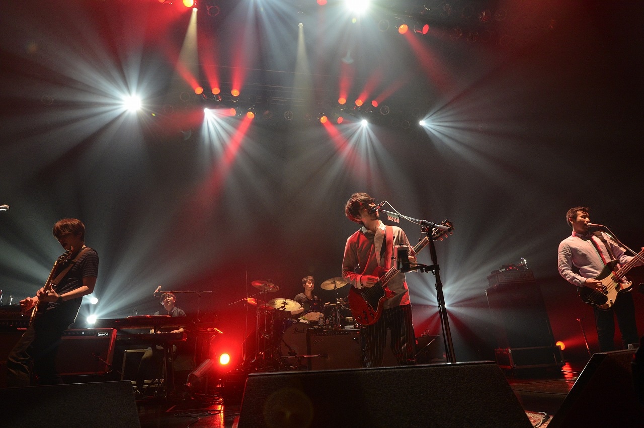 ASIAN KUNG-FU GENERATION「ASIAN KUNG-FU GENERATION Tour 2015 ～酔杯フォーエバー～」東京・Zepp Tokyo公演の様子。（Photo by TEPPEI）