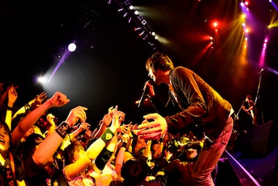the pillows「ムーンダスト・ツアー」東京・Zepp Tokyo公演の様子。