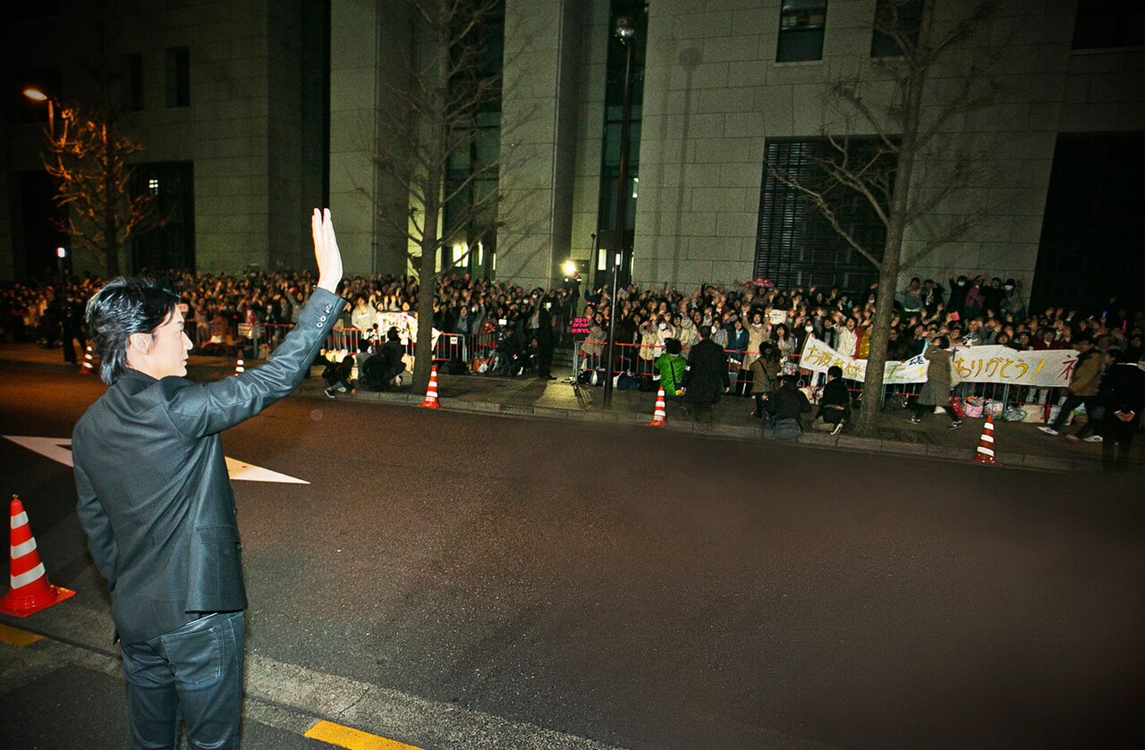 リスナーに挨拶をする福山雅治。 [画像ギャラリー 5/5] - 音楽ナタリー