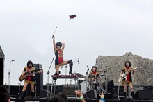 キノコホテル（Photo by Team Takeyasu）