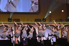 「The Road to Graduation 2014 Final ～さくら学院 2014年度 卒業～」の様子。