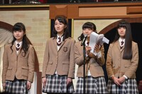 左から水野由結、野津友那乃、菊地最愛、田口華。