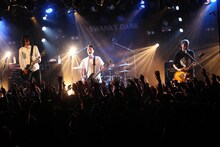 SWANKY DANK「『Magna Carta』Tour」東京・渋谷CLUB QUATTRO公演の様子。（Photo by kohei suzuki）