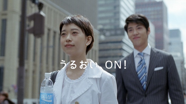 大塚製薬「ポカリスエットイオンウォーター」新CMのワンシーン。