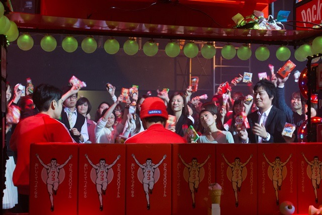 「Glico YATAI」特設サイトで公開された映像のワンシーン。