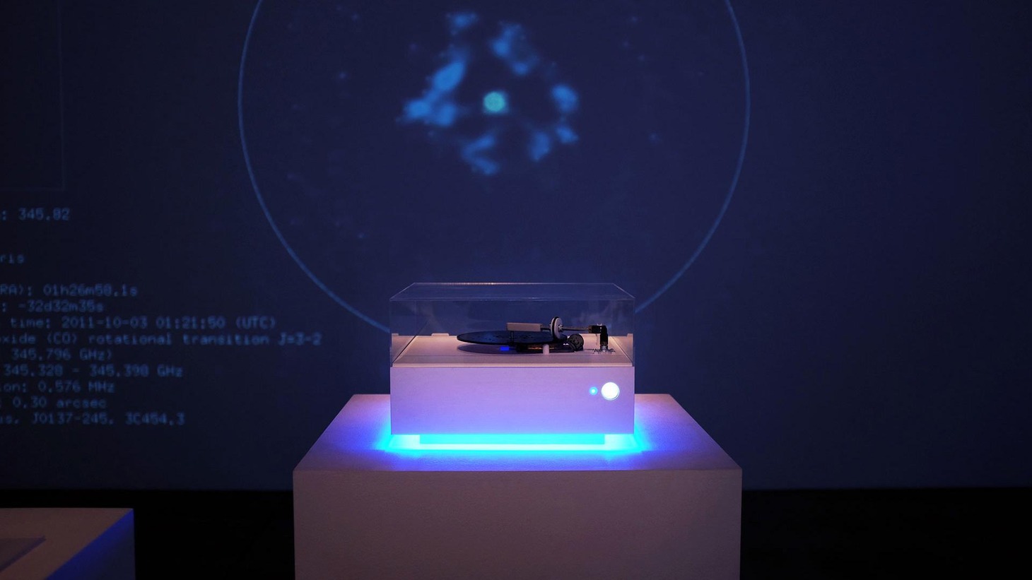 東京・21_21 DESIGN SIGHTにて行われた企画展「活動のデザイン展」での展示の様子。