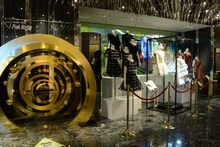 展示された近年のPerfumeの衣装。