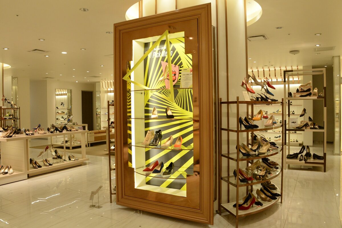isetan008.jpg?impolicy=lt& 