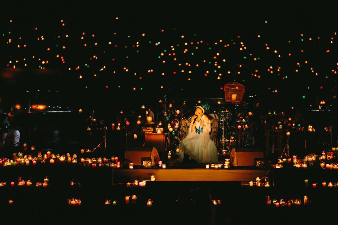 MISIA「Misia Candle Night at OKINAWA」の様子。