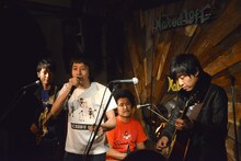 SCOOBIE DO「チャンプレコード臨時株主総会」の様子。