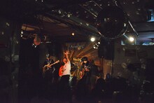 SCOOBIE DO「チャンプレコード臨時株主総会」の様子。