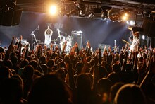 2014年に行われたtricot「What's Ochansensu-Su!? tricot Asia Tour 2014」台湾公演の様子。