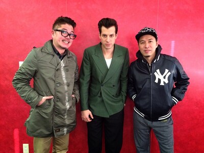 左からRYO-Z、マーク・ロンソン、ILMARI。