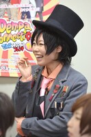 ミッシェル・エイタソ（成瀬瑛美）。びっくりすると瞬時に場所を移動できるエスパー。