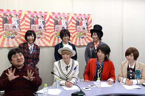 「でんぱコネクションフレンチ～でんぱオシャレ探偵局～」放送開始記念特番配信中の様子。