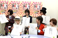 「でんぱコネクションフレンチ～でんぱオシャレ探偵局～」放送開始記念特番“延長戦”の様子。