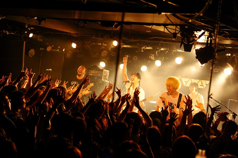 Rhythmic Toy World「1stフルアルバム先行試聴会＆ワンマンライブ」の様子。（Photo by MASANORI FUJIKAWA）