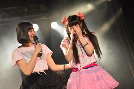 「乙女Rockets スプリットツアー 2015 SPRING」ライブの様子。