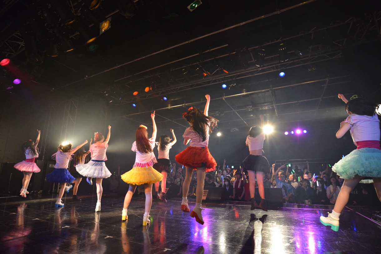 「乙女Rockets スプリットツアー 2015 SPRING」ライブの様子。