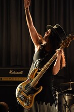 KenKen（photo by ITARU HIRAMA（平間写真館TOKYO））