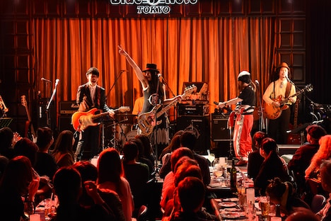 「LIFE IS GROOVE × 韻シスト feat. 金子マリ＆DAG FORCE」の様子（photo by ITARU HIRAMA（平間写真館TOKYO））。