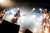 「tricotのワクワク変拍子旅行 2015」名古屋CLUB QUATTRO公演の様子。（Photo by Ohagi）