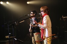 コインロッカーズに扮するブリーフ＆トランクス。