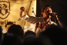 「TOWER RECORDS presents Bowline 2015」宮城・BLUE RESISTANCE公演にてパフォーマンスする怒髪天。（撮影：三吉ツカサ）