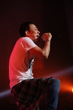 ファンキー加藤「ONE FOR HALL TOUR 2015」大阪国際会議場 グランキューブ大阪公演の様子。