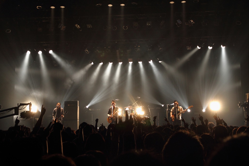 FoZZtone「『Return to Earth』TOUR」東京・赤坂BLITZ公演の様子。