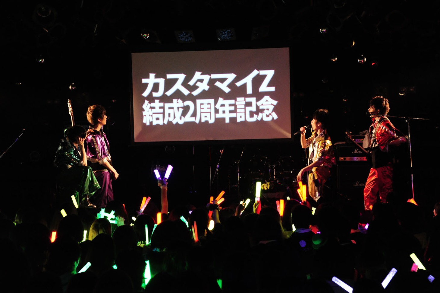 カスタマイZ「カスタマイZ ワンマンツアー2015春！-惑星クアトロをセイアツセヨ！-」東京・渋谷CLUB QUATTRO公演の様子。