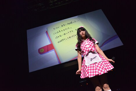 「PASSPO☆ワンマンフライトツアー2015 ～more Attention～」の様子。