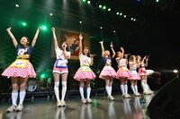 「PASSPO☆ワンマンフライトツアー2015 ～more Attention～」の様子。