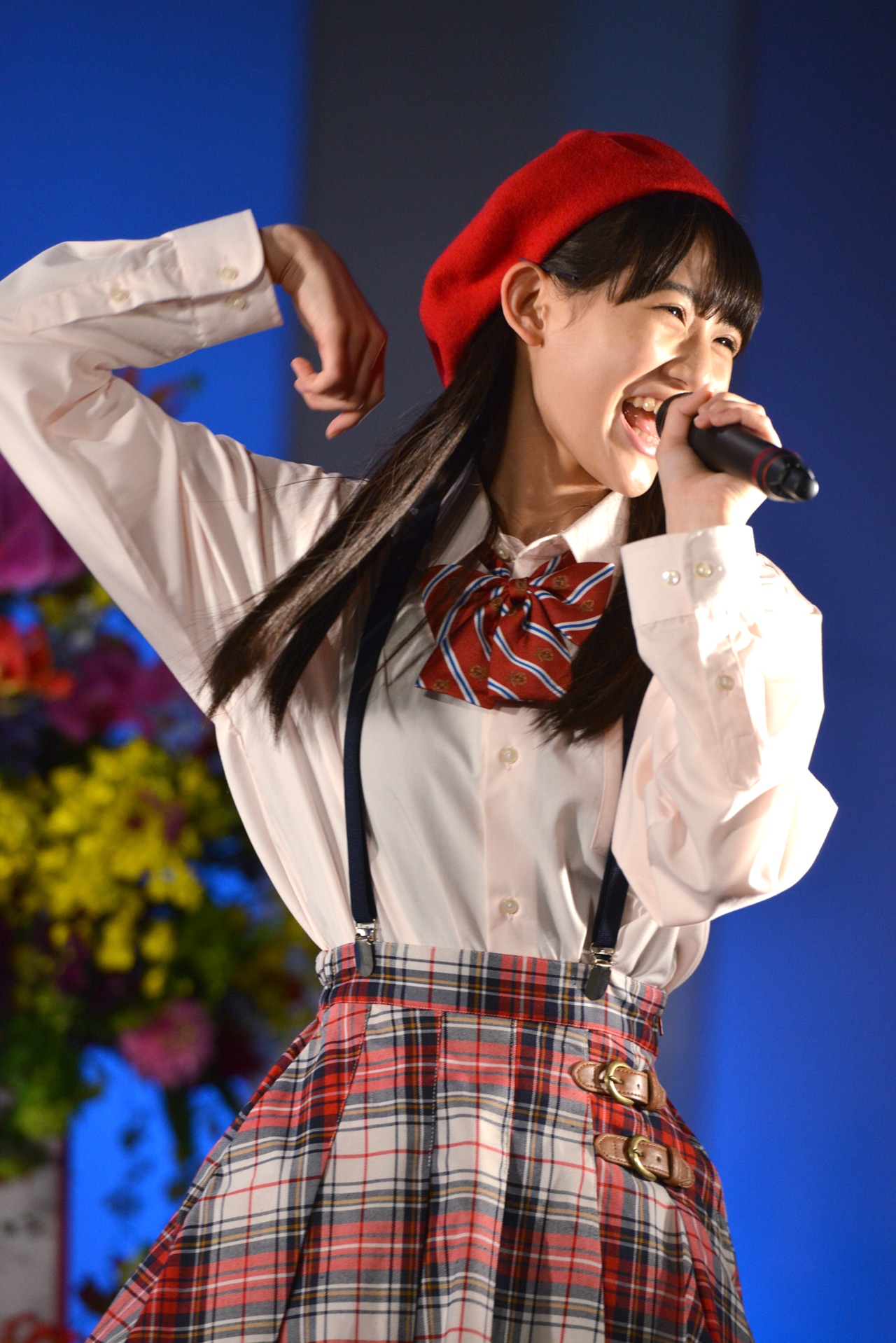 秋本帆華
