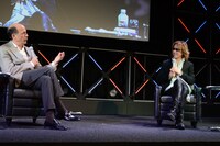 ジョン・ルース氏とYOSHIKI。