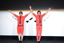 ネタを披露する8.6秒バズーカー。