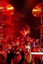 遠海准司（Dr / 己龍）