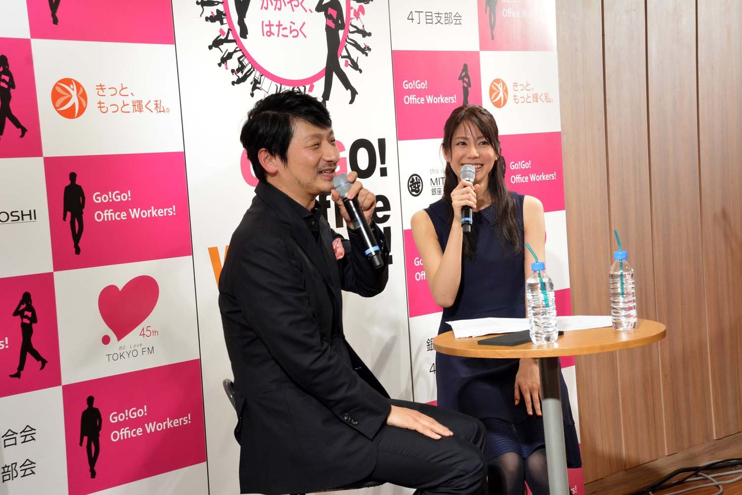 左から松尾潔、松下奈緒。