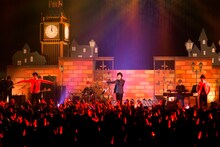 天月-あまつき-「Hello, World! TOUR 2015」Zepp Tokyo講演の様子。