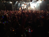 カメレオ「47都道府県に会いに行くバンドマン」東京・高田馬場AREA公演の様子。（撮影：飯岡拓也）