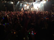 カメレオ「47都道府県に会いに行くバンドマン」東京・高田馬場AREA公演の様子。（撮影：飯岡拓也）