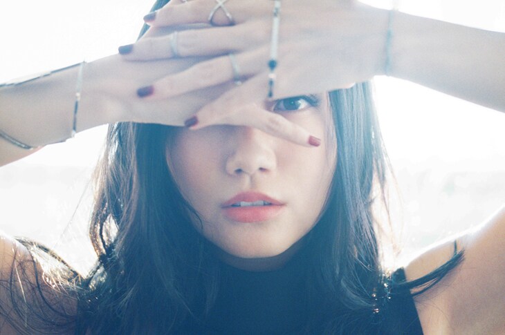 大塚愛が今夜「LIVE CAST」生配信、視聴者からの質問コーナーも