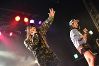 ライムベリーによるライブの様子。