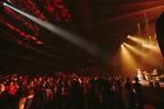 MISIA「星空のライヴVIII MOON JOURNEY」愛知県芸術劇場公演の様子。