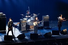 DOES（Photo by hajime kamiiisaka）