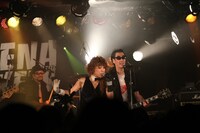 Keicotと池畑潤二が参加した「HAPPY HOUSE」の演奏。