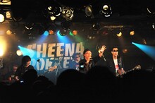 「What a Wonderful World」を歌う石橋凌。