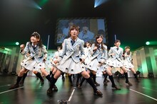 「AKB48 ヤングメンバー全国ツアー～未来は今から作られる～」長崎公演の様子。(c)AKS