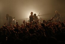 「TOWER RECORDS presents Bowline 2015」でのBRAHMANのパフォーマンスの様子。（撮影：三吉ツカサ[Showcase]）