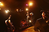 SLANG（撮影：三吉ツカサ[Showcase]）